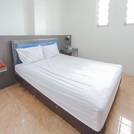 Reddoorz Syariah Near Q-Mall Banjarbaru Martapura  Exteriör bild