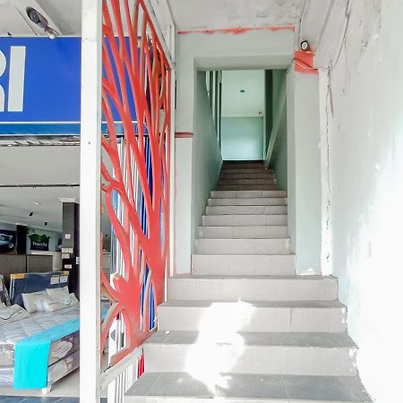 Reddoorz Syariah Near Q-Mall Banjarbaru Martapura  Exteriör bild