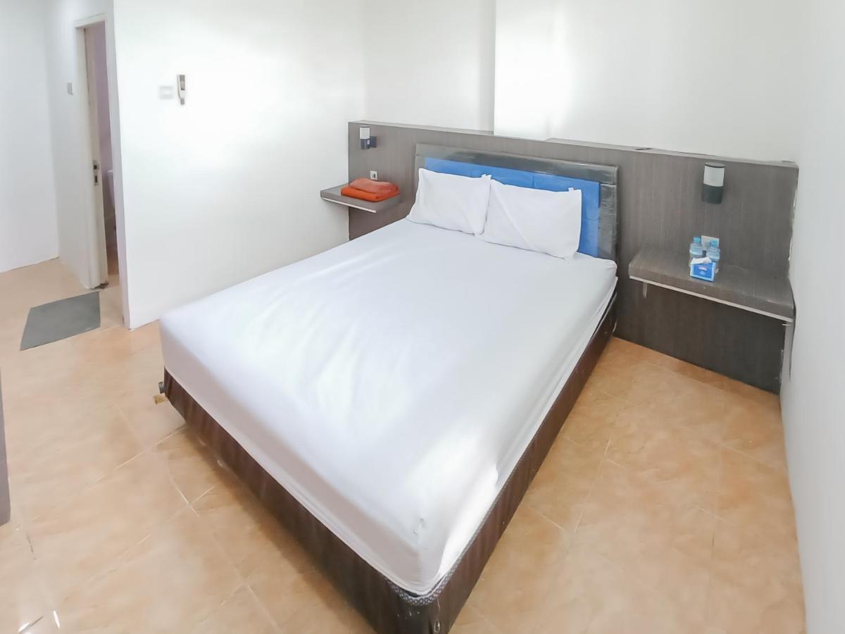 Reddoorz Syariah Near Q-Mall Banjarbaru Martapura  Exteriör bild
