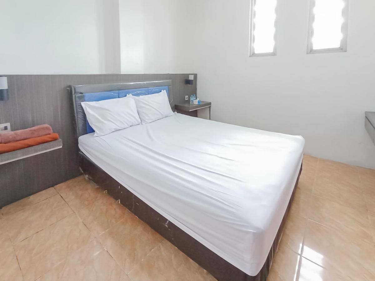Reddoorz Syariah Near Q-Mall Banjarbaru Martapura  Exteriör bild