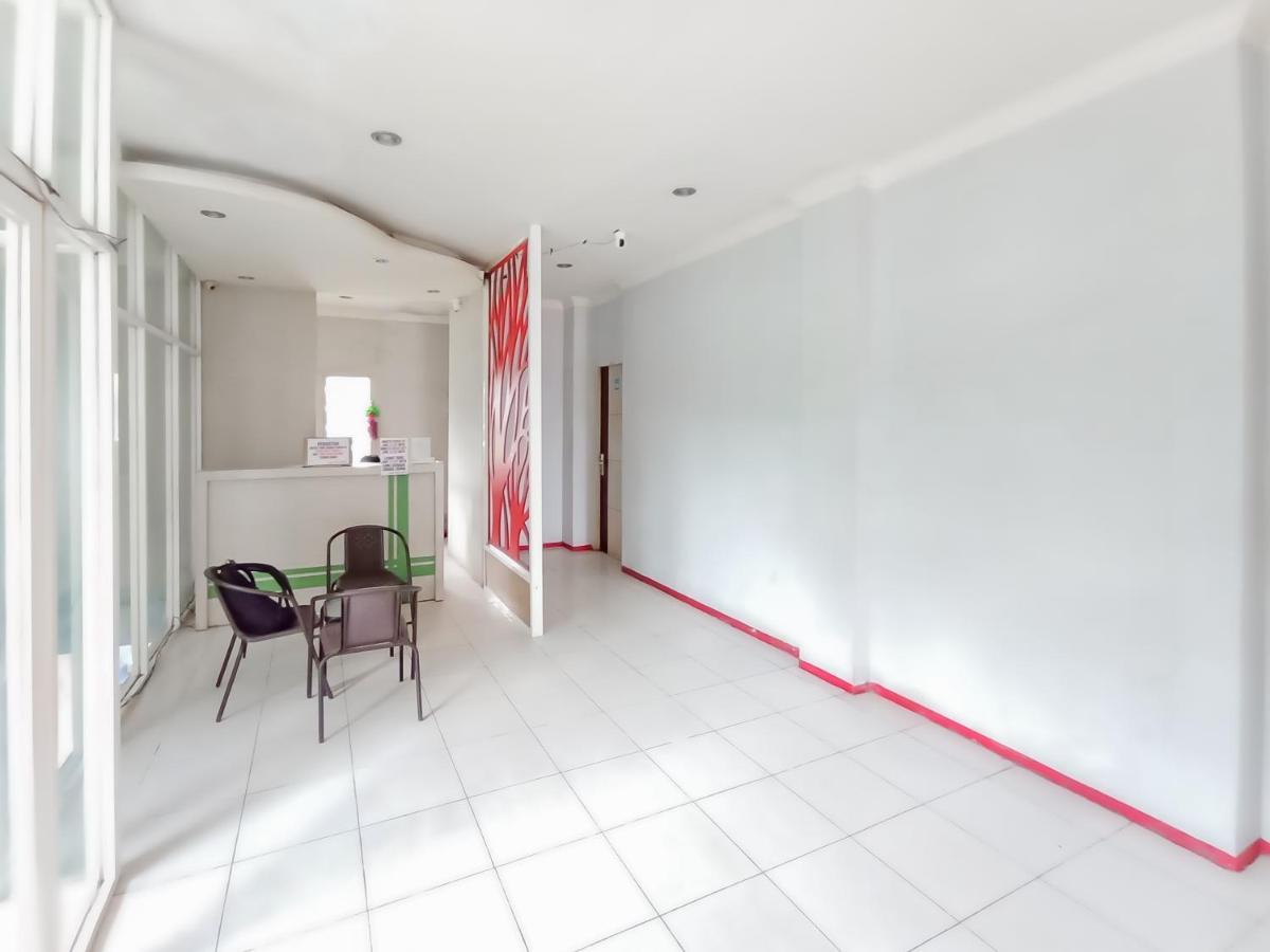 Reddoorz Syariah Near Q-Mall Banjarbaru Martapura  Exteriör bild