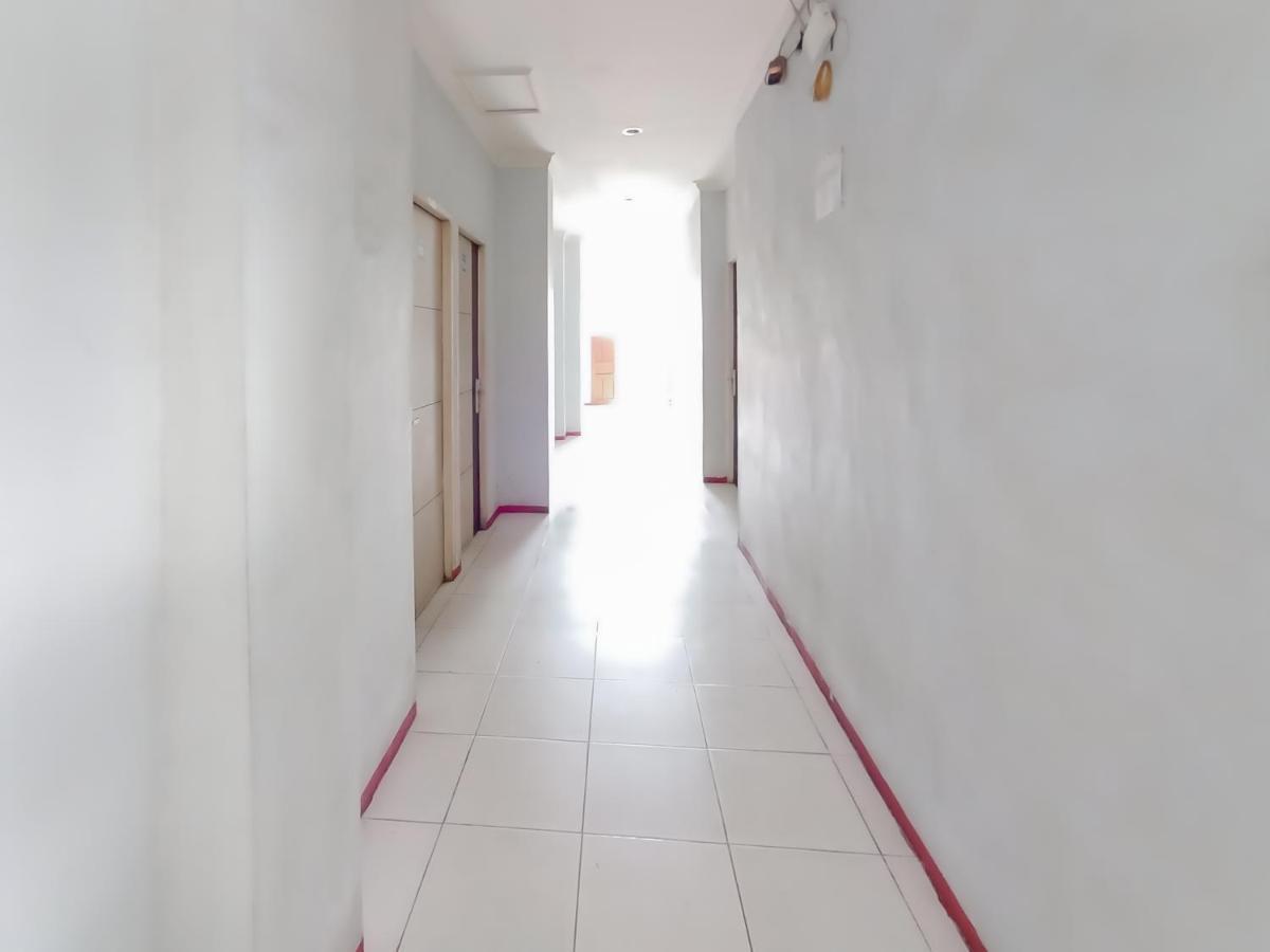 Reddoorz Syariah Near Q-Mall Banjarbaru Martapura  Exteriör bild